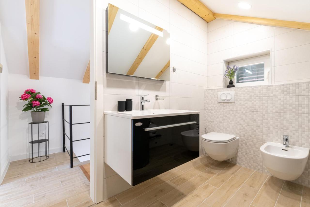 Seaside Cottage Maslina Gdinj Екстер'єр фото