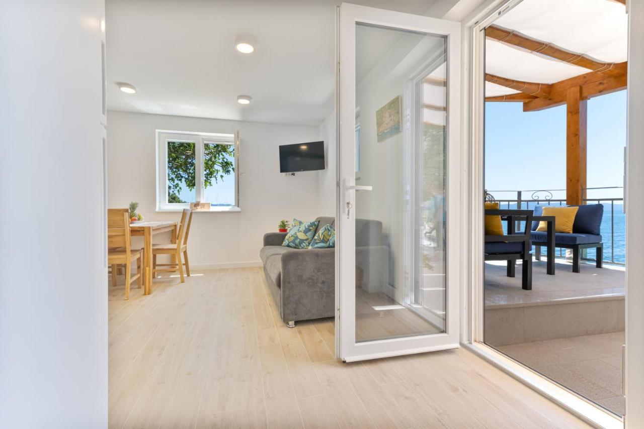 Seaside Cottage Maslina Gdinj Екстер'єр фото
